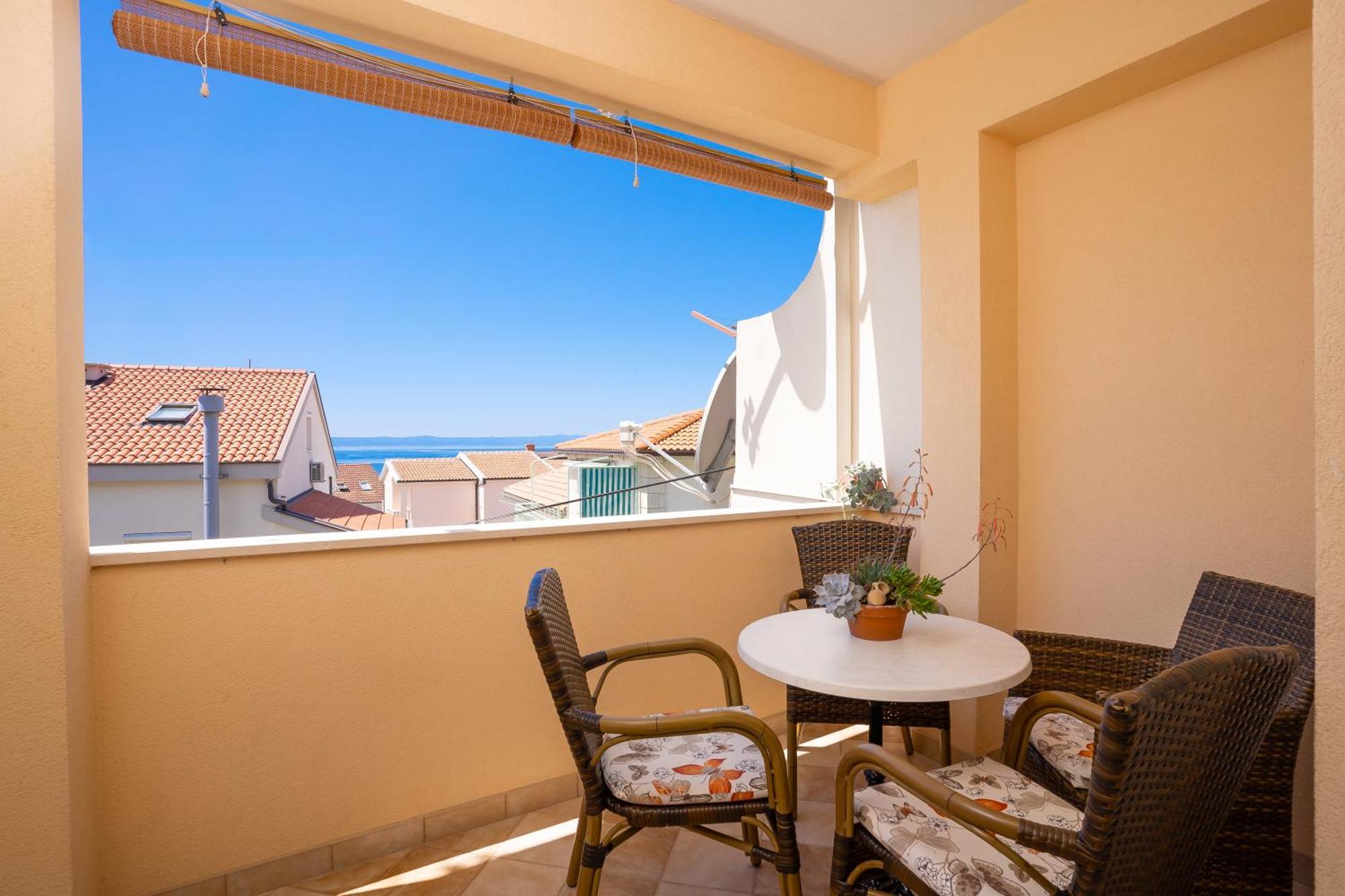 Apartments Angela Makarska Exterior photo