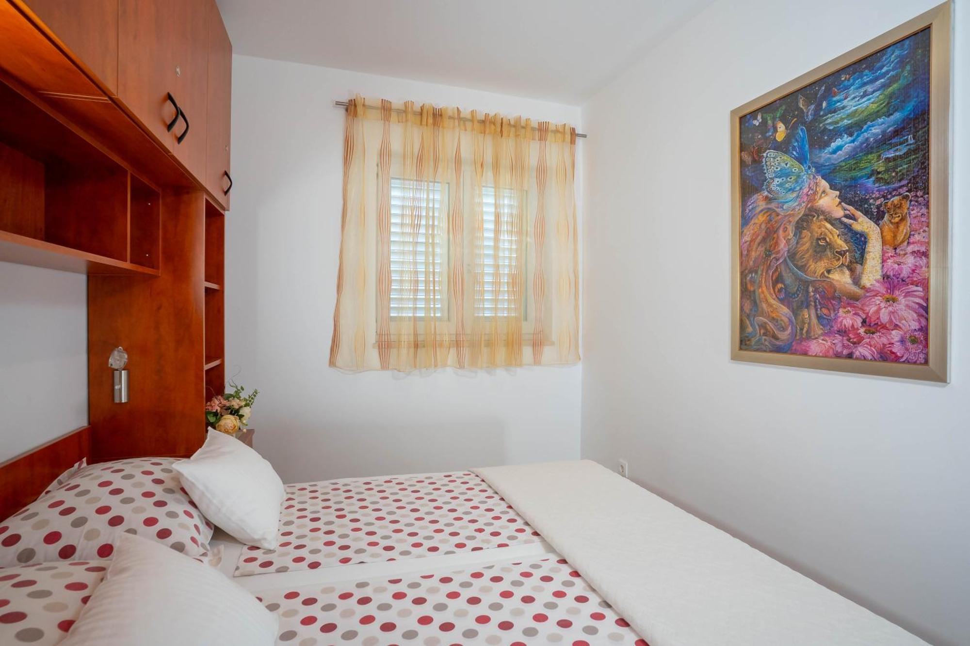 Apartments Angela Makarska Exterior photo
